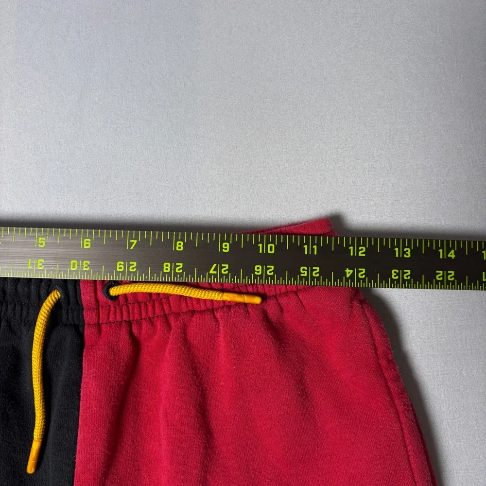Air Jordan Mens Colorblock Fleece Shorts Black Red B773-R2S Size L (12-13 Yrs)